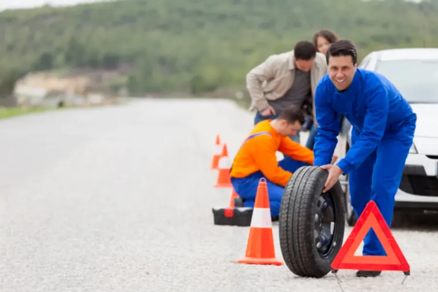 YENİ SANAYİ OTO TAMİR SERVİSİ 